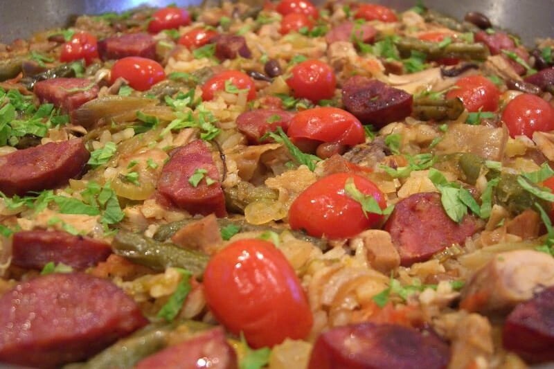 Does paella need to have chorizo?